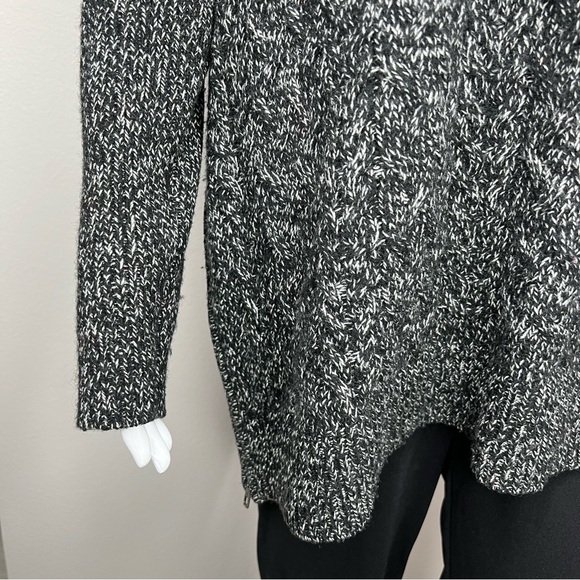 Athleta Northern Lights Asymmetrical Sweater Women Marled Gray Knit L - Picture 7 of 7